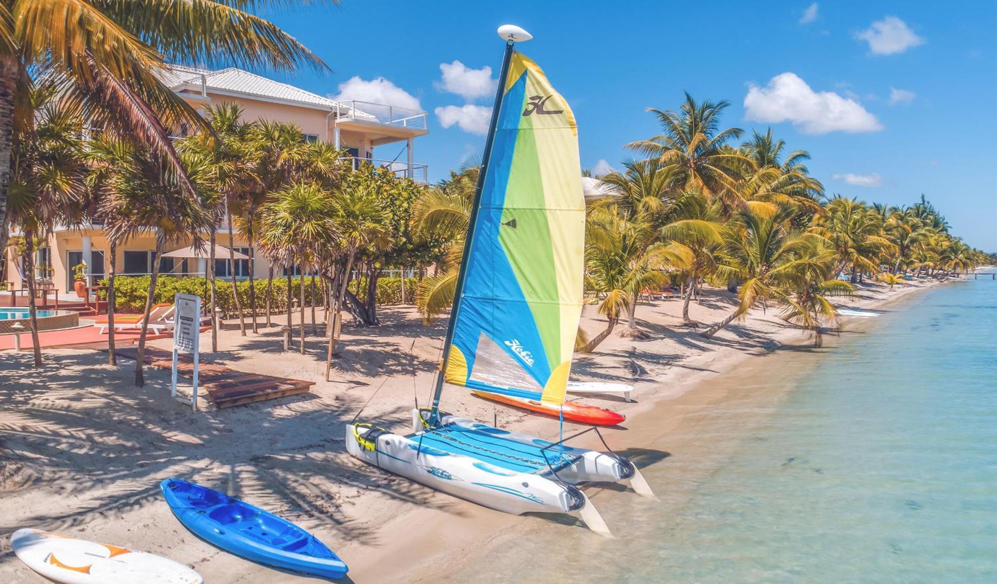Laru Beya Resort Placencia Exterior photo
