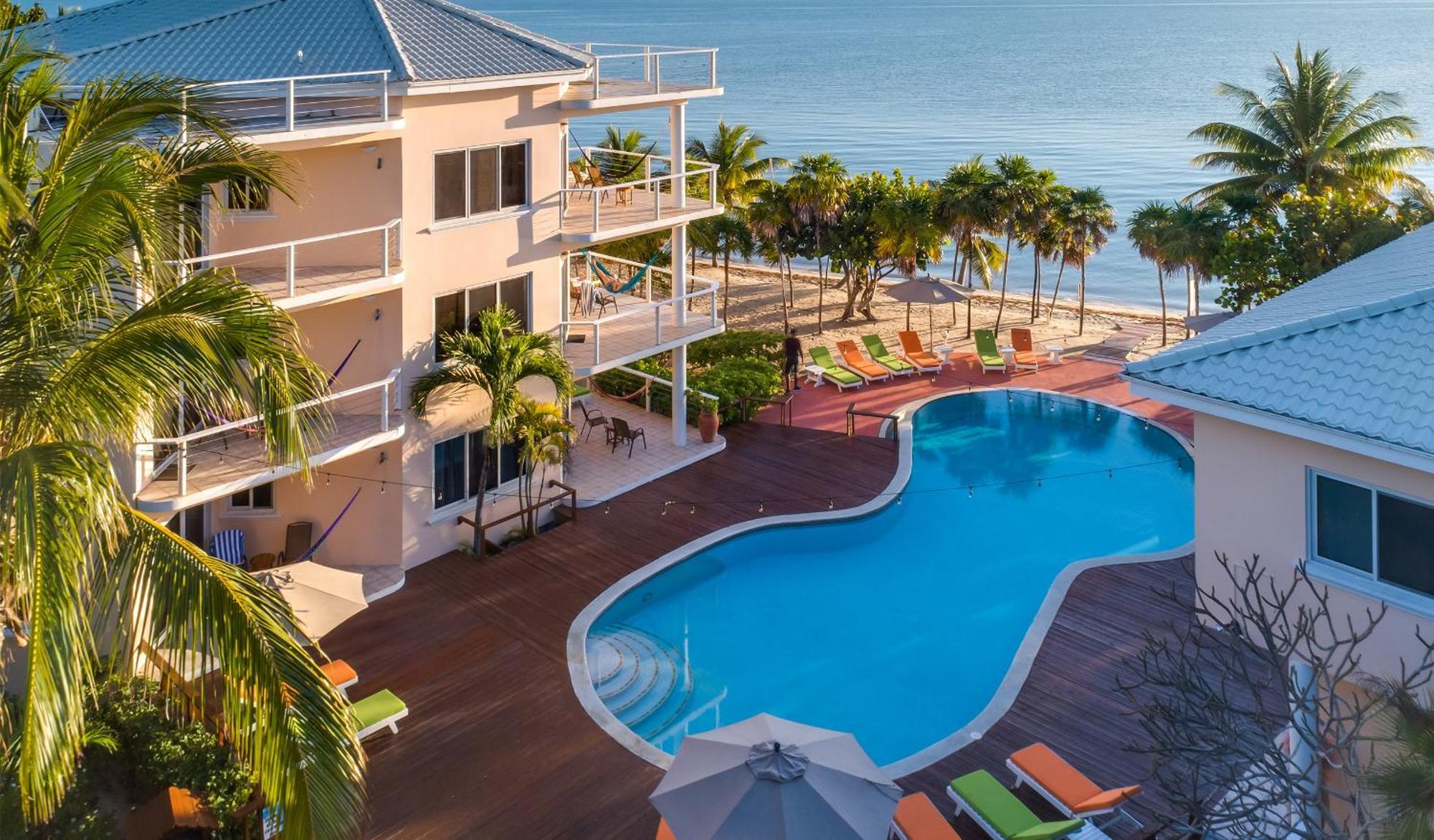Laru Beya Resort Placencia Exterior photo