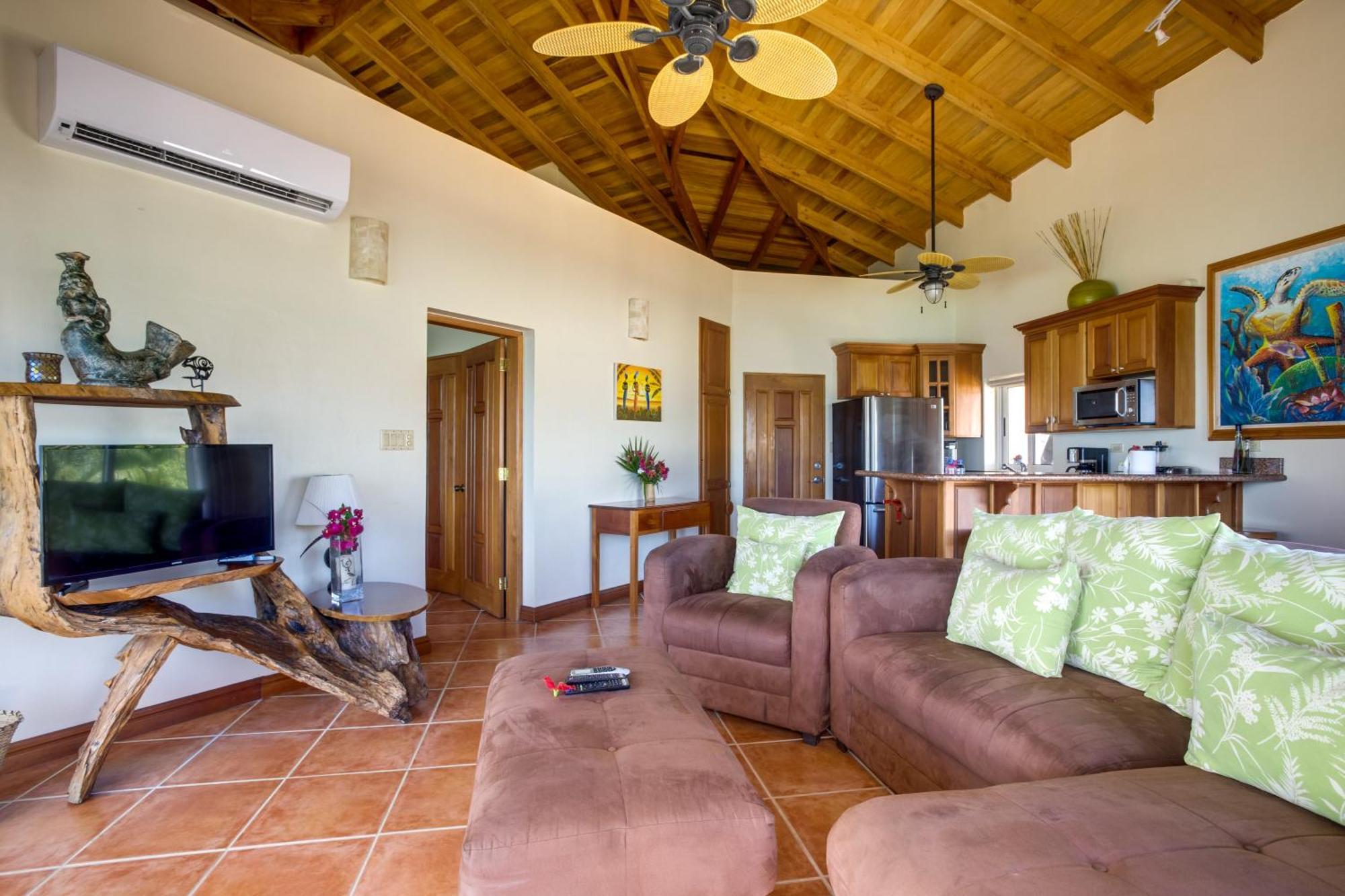 Laru Beya Resort Placencia Exterior photo