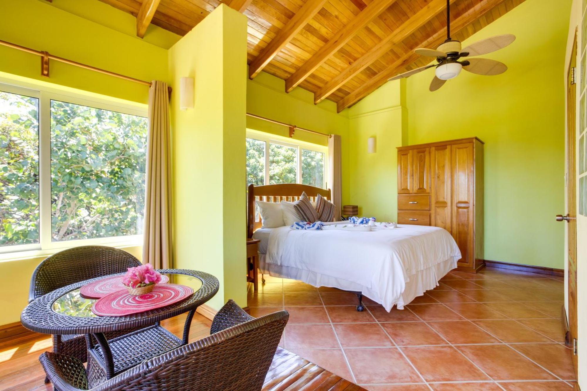 Laru Beya Resort Placencia Exterior photo