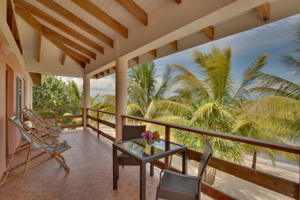 Laru Beya Resort Placencia Exterior photo
